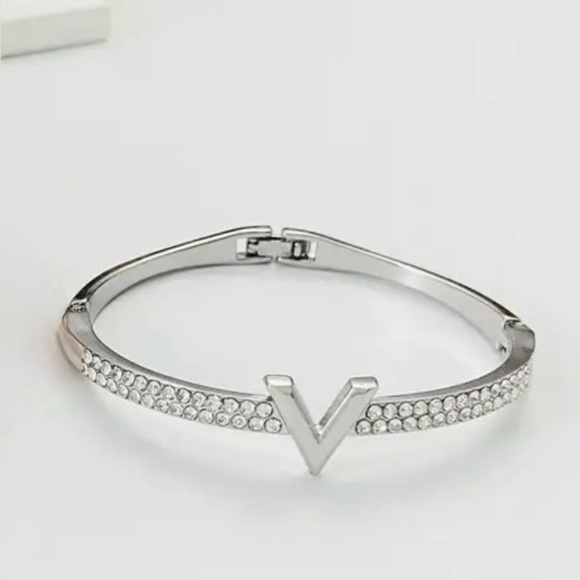 Anthropologie Jewelry - NEW | Victoria Silver Bracelet with Zirconia 💎